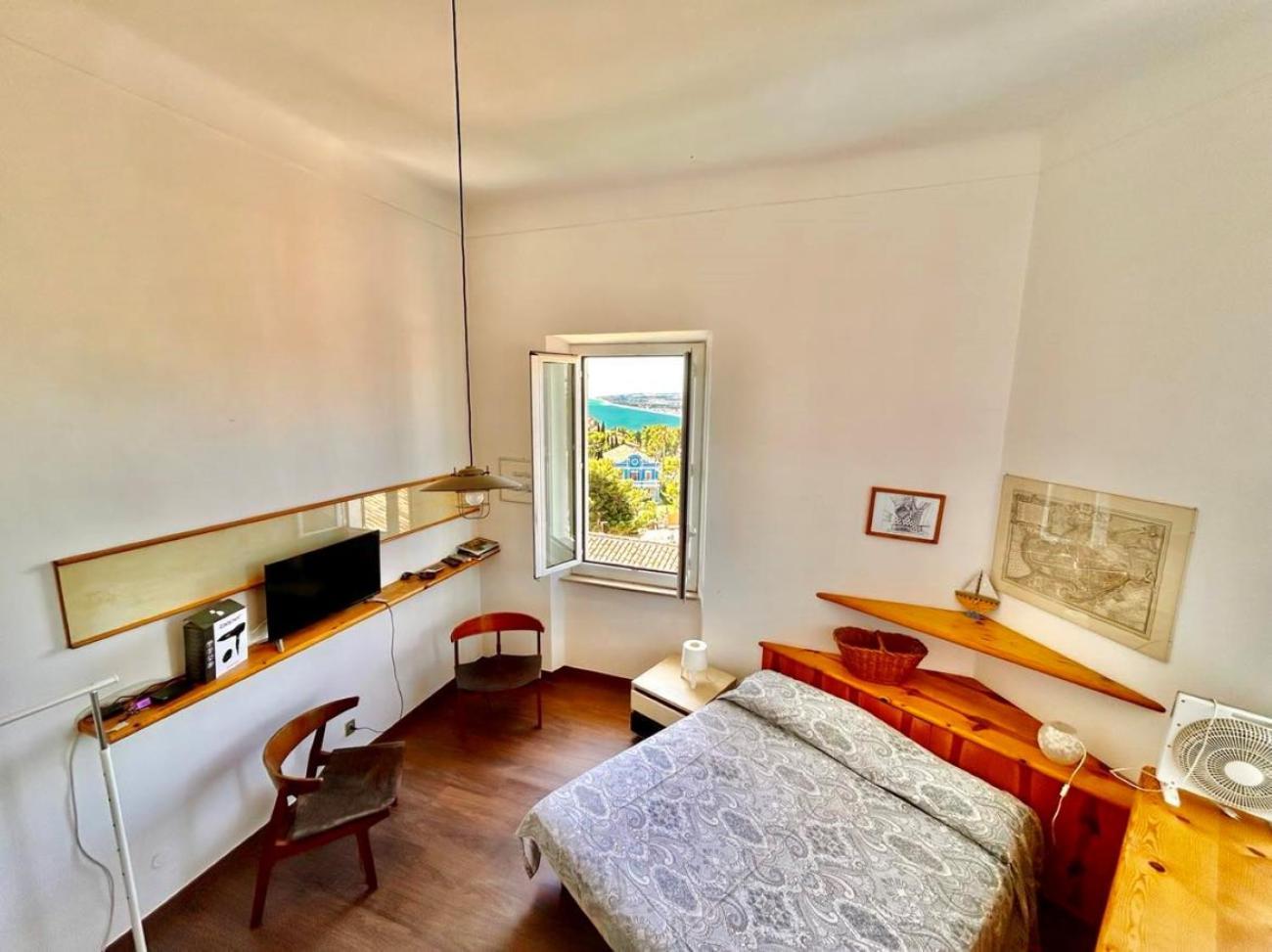 Paulis - Semiattico In Pieno Centro A Sirolo, Con Meravigliosa Vista Mare Appartement Buitenkant foto